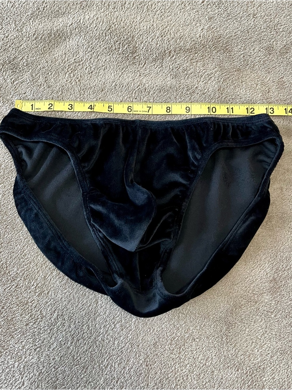 2xist Black Low-Rise Contour Sliq Brief, medium, soft velvet feel - Picture 5 of 6